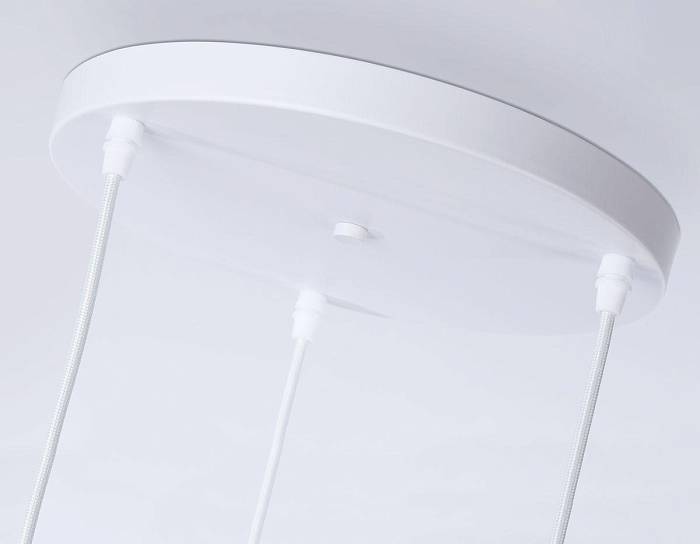 Подвесная люстра Ambrella light Traditional TR8078 В наличии, Производитель:Ambrella light, Тип: Подвесные, Артикул: TR8078 Доставка по РФ, актуальные цены и остатки, интернет-магазин Торгостров
