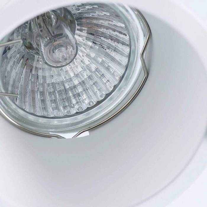 Встраиваемый светильник Arte Lamp A6667PL-1WH Встраиваемый светильник Arte Lamp A6667PL-1WH за 760 ₽ в наличии с доставкой по России. Светильники downlight. Интернет-магазин каталог товаров актуальные цены и остатки