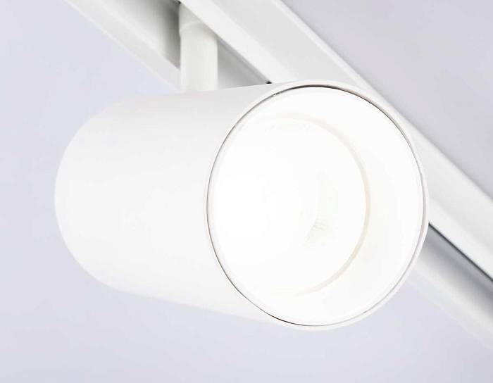 Трековый светодиодный светильник Ambrella light Track System GL3845 Трековый светодиодный светильник Ambrella light Track System GL3845 за 4 610 ₽ в наличии с доставкой по России. Трековые светильники. Интернет-магазин каталог товаров актуальные цены и остатки