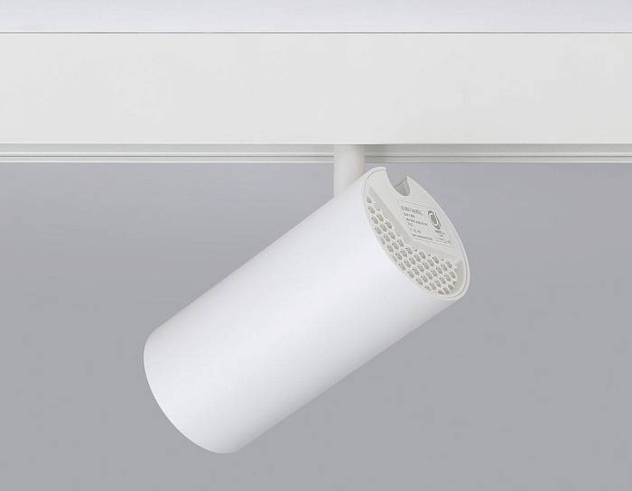 Трековый светодиодный светильник Ambrella light Track System Magnetic GL3838 Трековый светодиодный светильник Ambrella light Track System Magnetic GL3838 за 3 970 ₽ в наличии с доставкой по России. Трековые светильники. Интернет-магазин каталог товаров актуальные цены и остатки