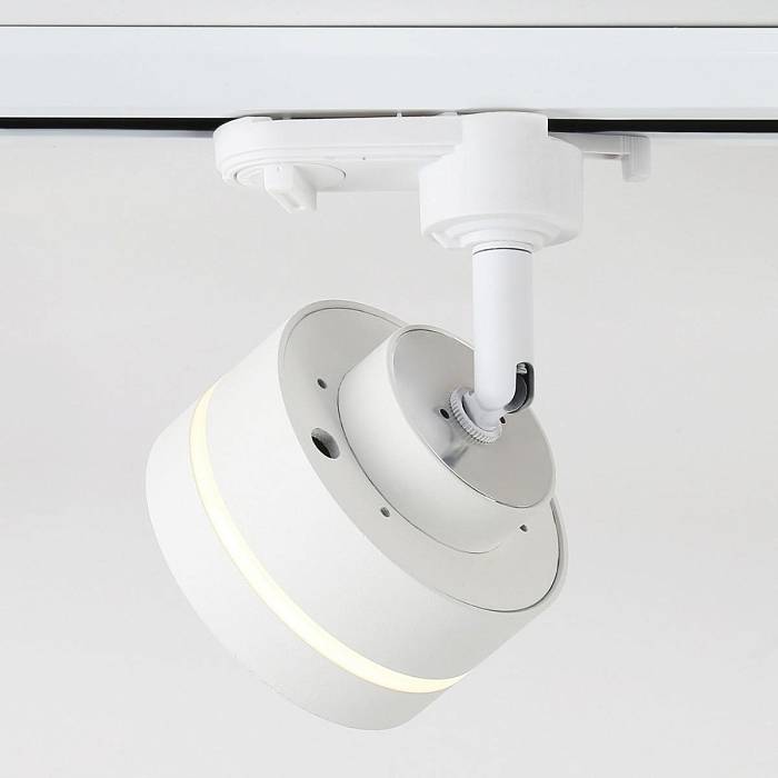 Трековый светильник Ambrella light GL5384 Трековый светильник Ambrella light GL5384 за 1 970 ₽ в наличии с доставкой по России. Трековые светильники. Интернет-магазин каталог товаров актуальные цены и остатки